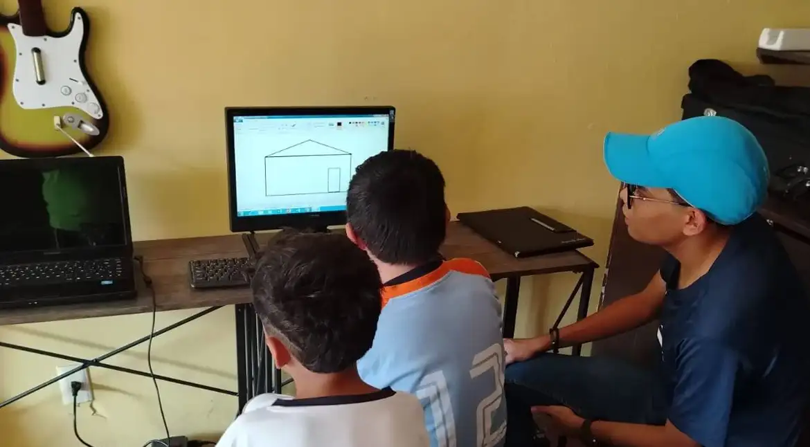 Centro Formativo DRIM impulsa la alfabetización digital con un nuevo taller de computación