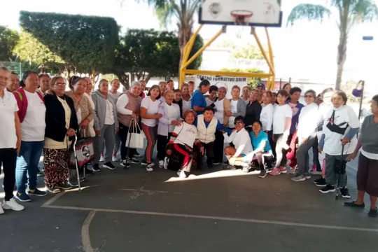 Centro Formativo DRIM fomenta la salud y convivencia del grupo Sueños de Plata en el Día de la Candelaria