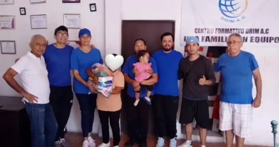 Centro Formativo DRIM conmemora el Día del Maestro con impacto social y la entrega de la despensa 432